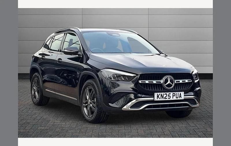Used Mercedes GLA180 Sport Edition 134 HP (98 kW) 2025 Black SUV