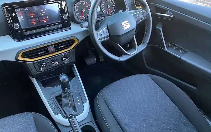 Begagnad Seat Arona SE 110 HK (80 kW) 2024 SUV