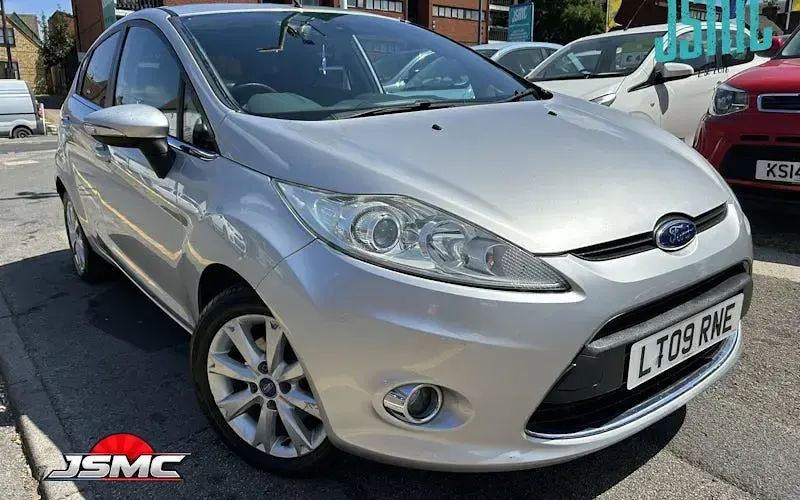 Used Ford Fiesta Titanium 97 HP (71 kW) 2012 Hatchback