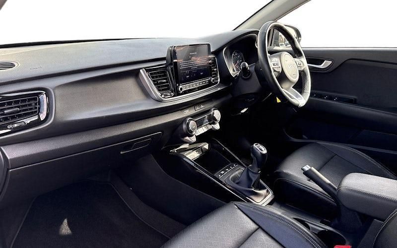Used Kia Rio 120 HP (88 kW) 2022 Hatchback
