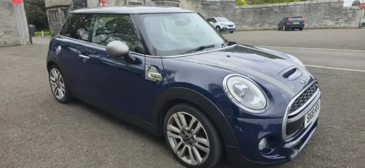 Używany Mini Cooper S Hatch 2018 Niebieski Hatchback