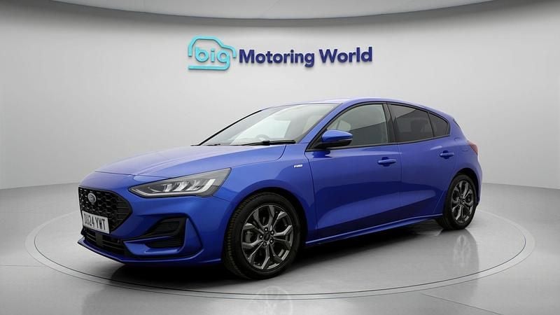 Used Ford Focus ST-Line 125 HP (91 kW) 2024 Blue Hatchback