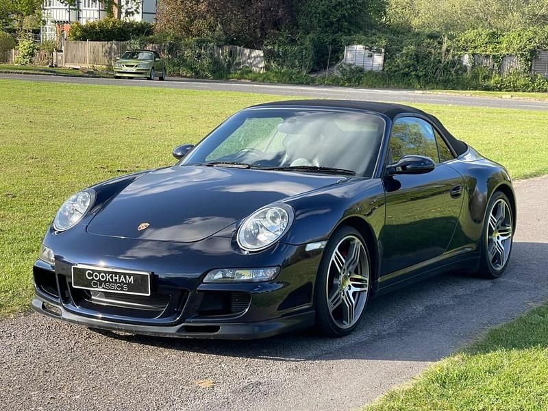 Begagnad Porsche 911 355 HK (261 kW) 2007 Blå Cab
