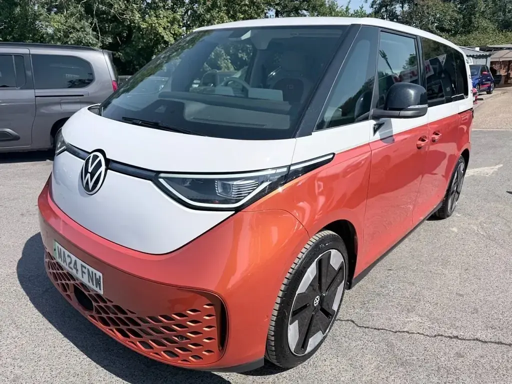 Used VW ID. Buzz Pro 82 kW (112 HP) 2024 White MPV