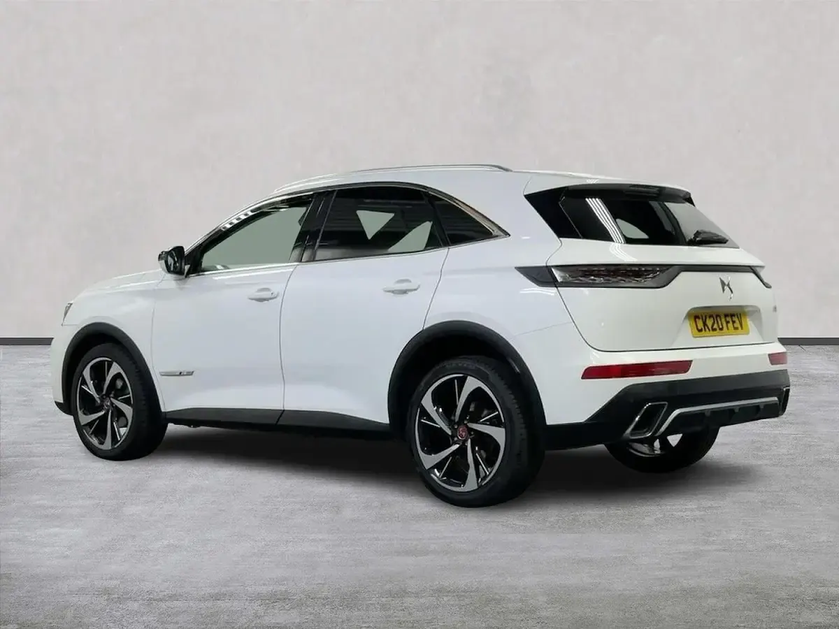 Used DS Automobiles DS7 Crossback Performance 180 HP (132 kW) 2020 White SUV