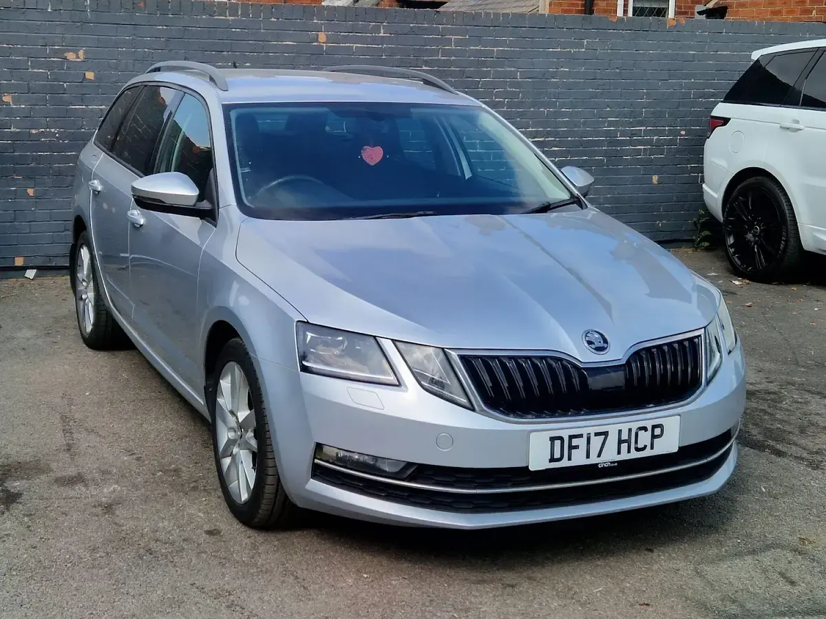 Used Skoda Octavia SE L 115 HP (84 kW) 2017 Silver Estate