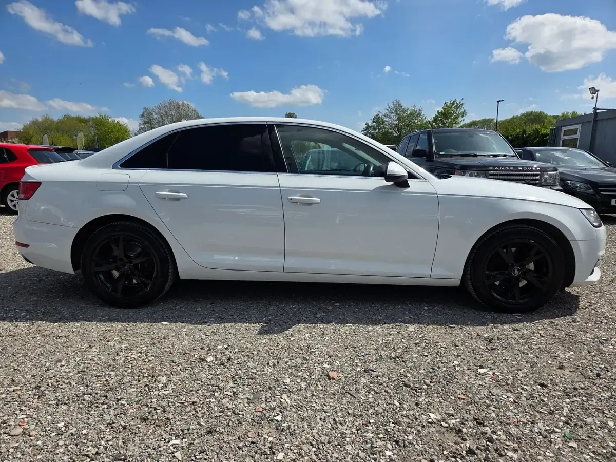Used Audi A4 Sport 150 HP (110 kW) 2017 White Sedan