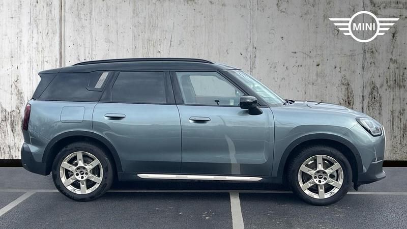 Used Mini Countryman Exclusive 168 HP (123 kW) 2025 Green SUV