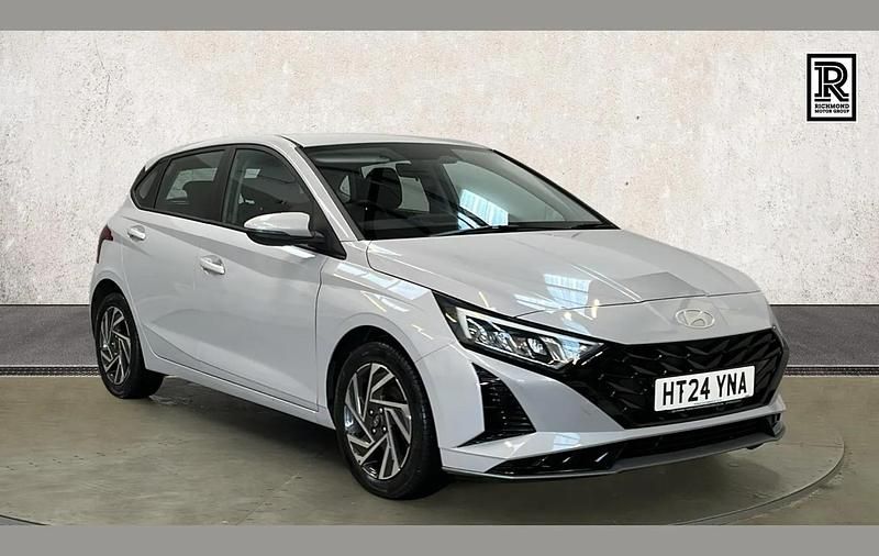 Used Hyundai i20 Advanced 99 HP (72 kW) 2024 Grey Hatchback