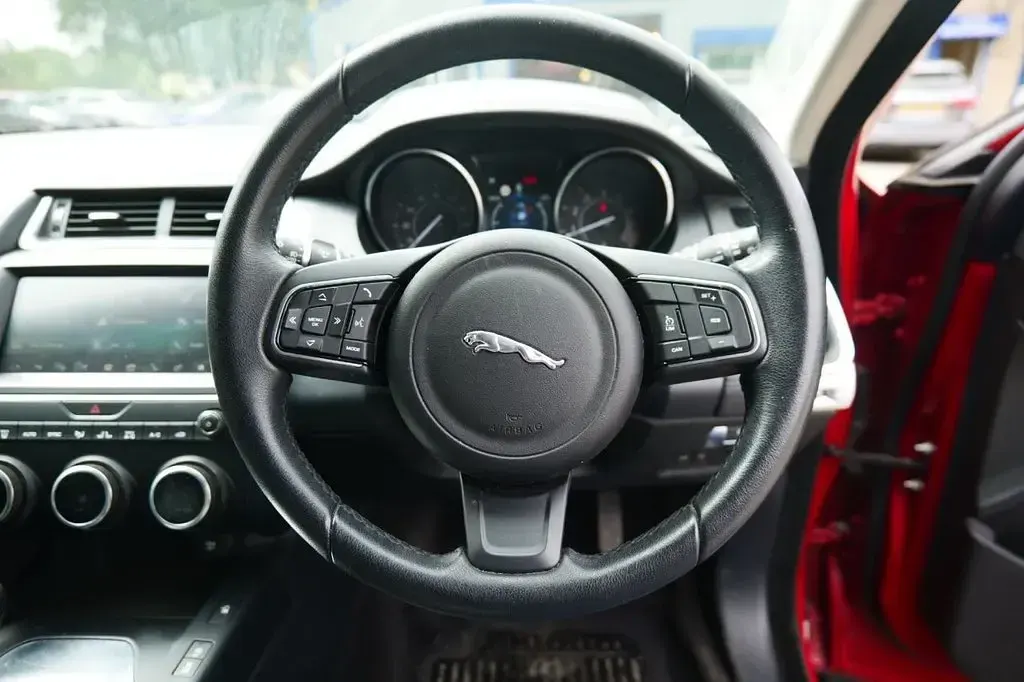 Used Jaguar E-Pace S 249 HP (183 kW) 2018 Red SUV