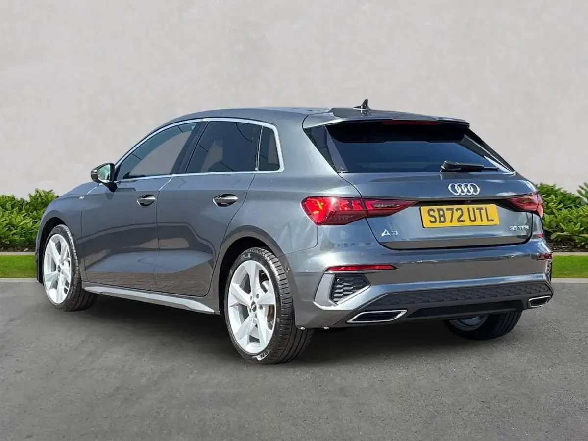 Used Audi A3 Comfort 150 HP (110 kW) 2023 Grey Sedan
