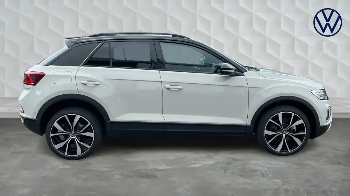 Used VW T-Roc Design 150 HP (110 kW) 2026 Grey SUV