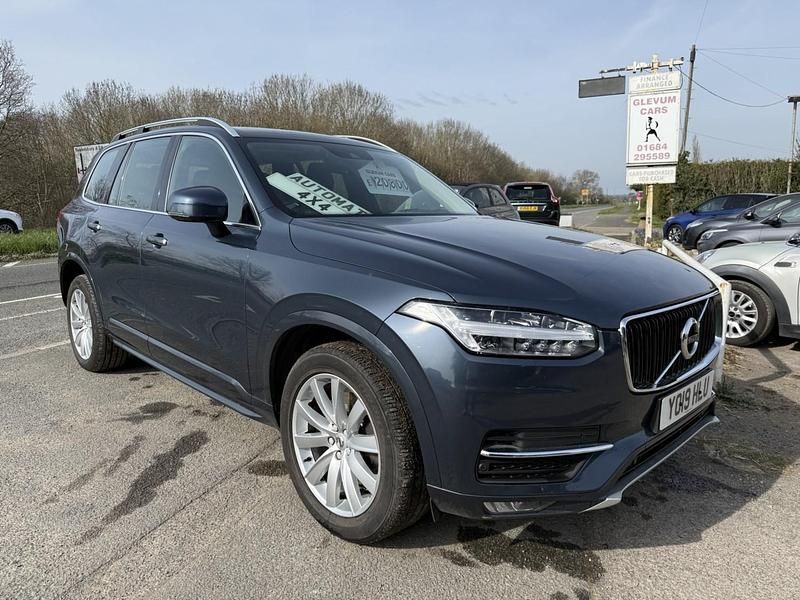 Usado Volvo XC90 Momentum 235 CV (172 kW) 2019 Azul SUV