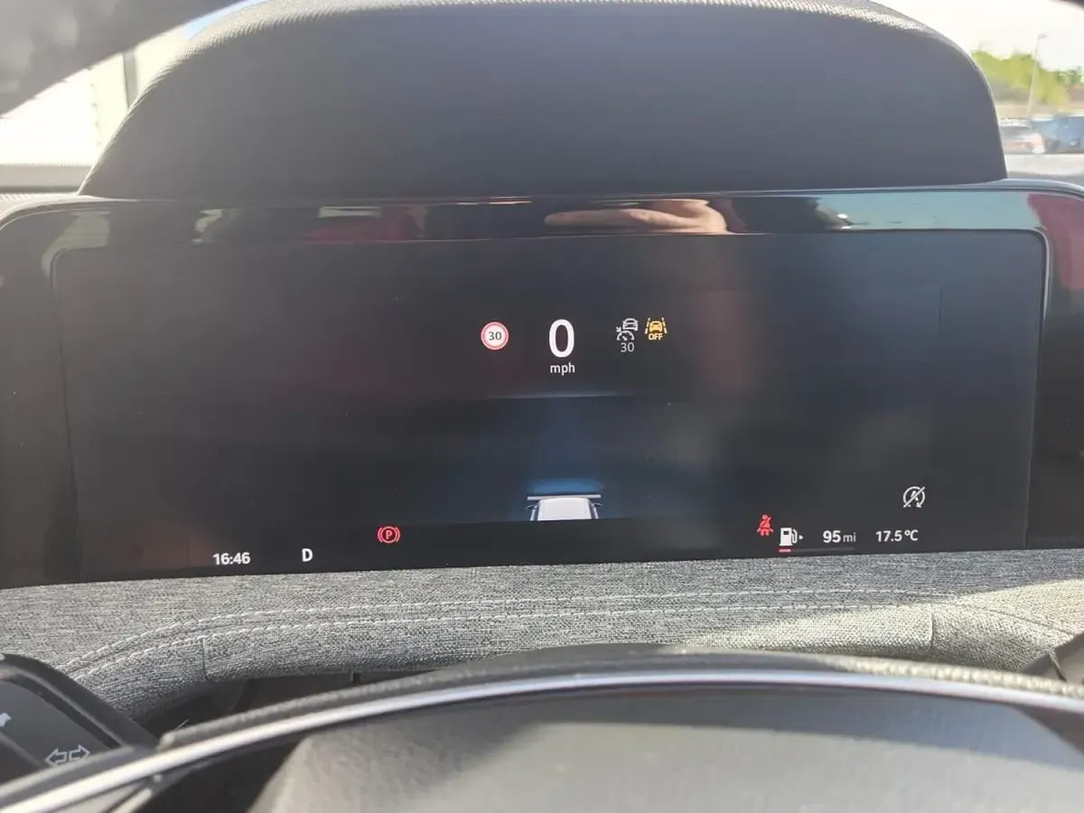 Usado Skoda Superb SE Technology 150 CV (110 kW) 2024 Gris Familiar