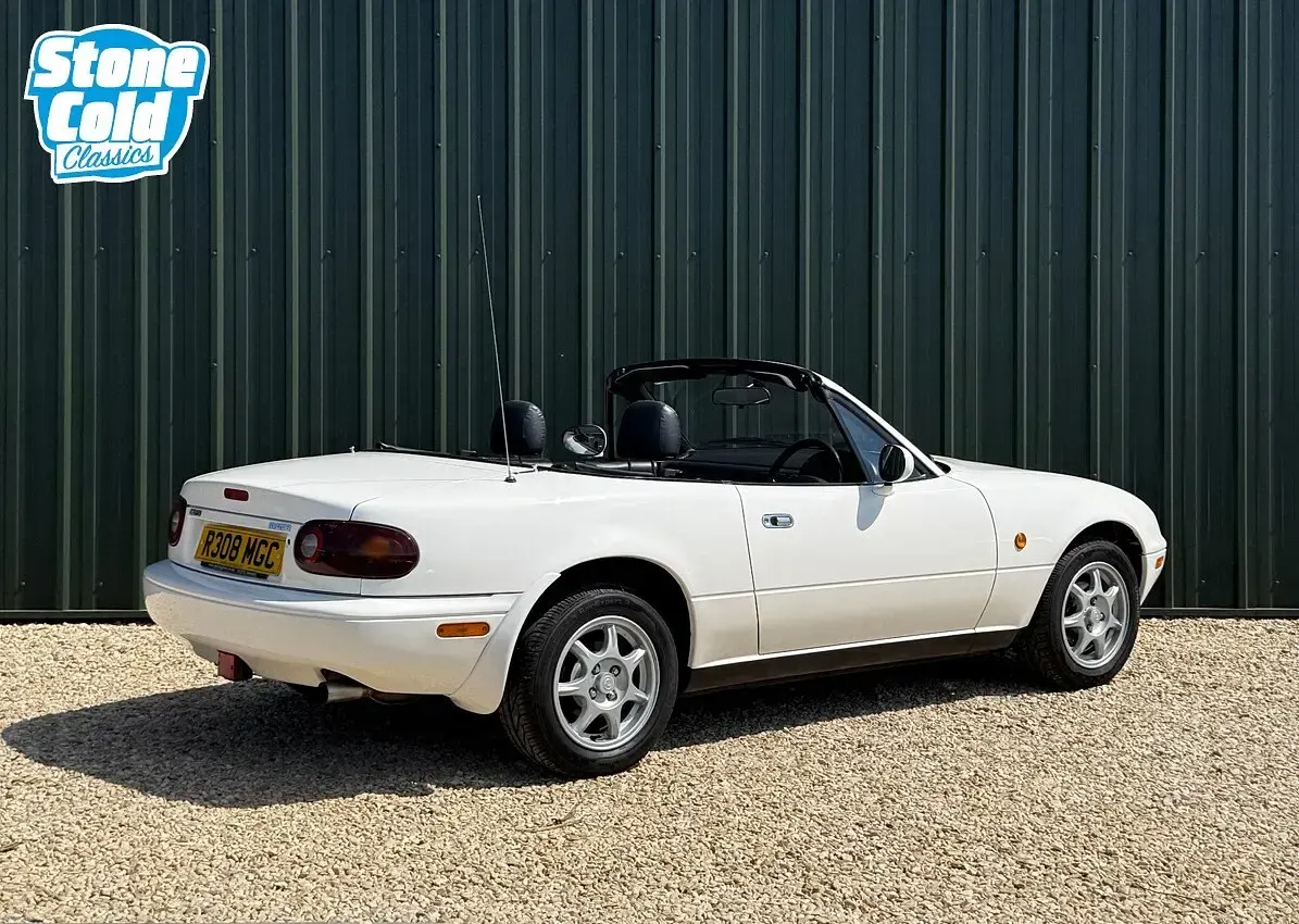 Used Mazda MX5 1998 White Cabriolet