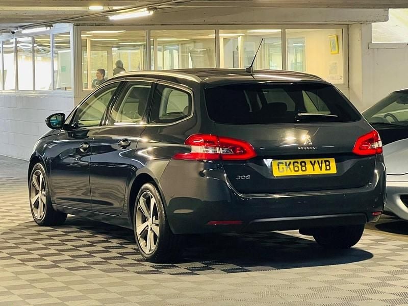 Begagnad Peugeot 308 SW Allure 2018 Grå Kombi