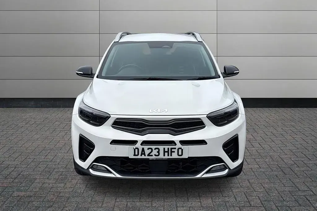 Used Kia Stonic GT-Line 2023 White SUV