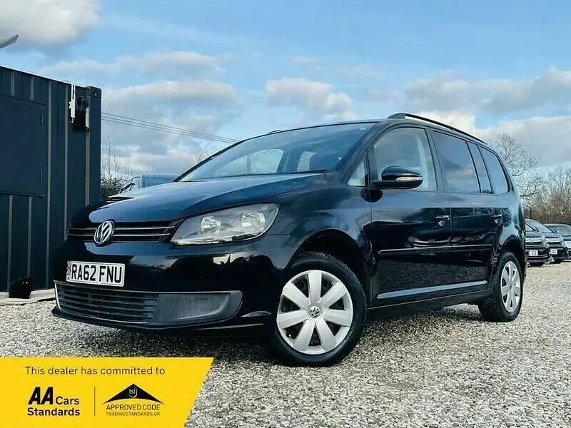 Used VW Touran Comfortline 140 HP (102 kW) 2012 Black MPV