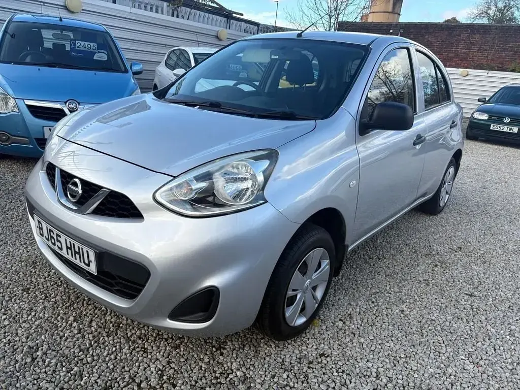 Używany Nissan Micra Visia 80 KM (58 kW) 2015 Srebrny Hatchback