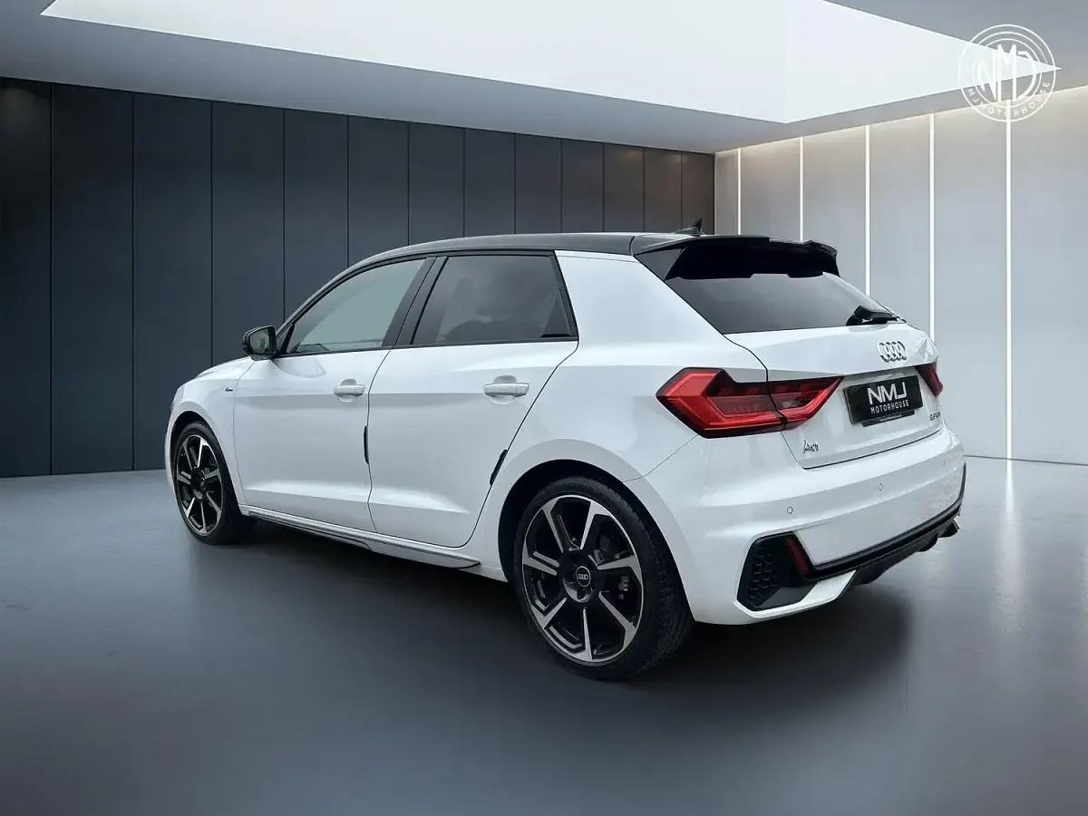 Used Audi A1 Black Edition 150 HP (110 kW) 2022 White SUV