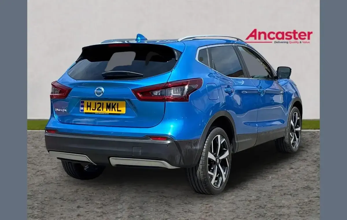 Used Nissan Qashqai N-Motion 155 HP (114 kW) 2021 Blue SUV