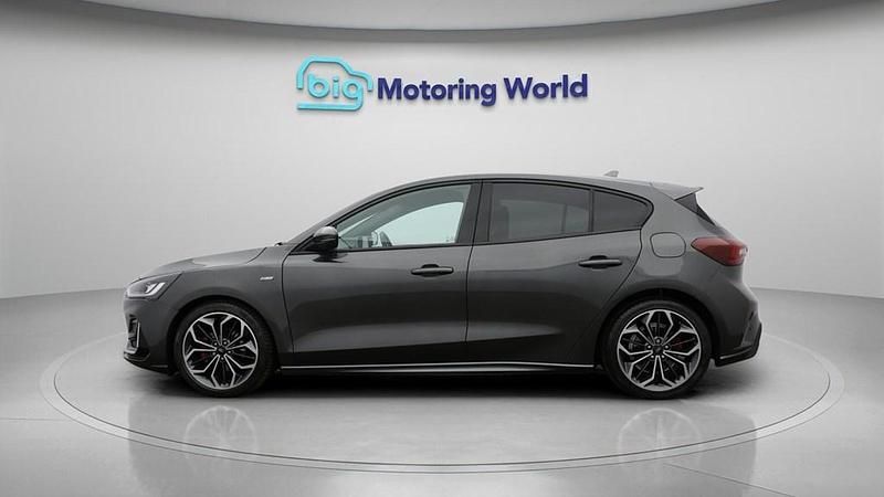 Used Ford Focus ST-Line 120 HP (88 kW) 2022 Grey Hatchback