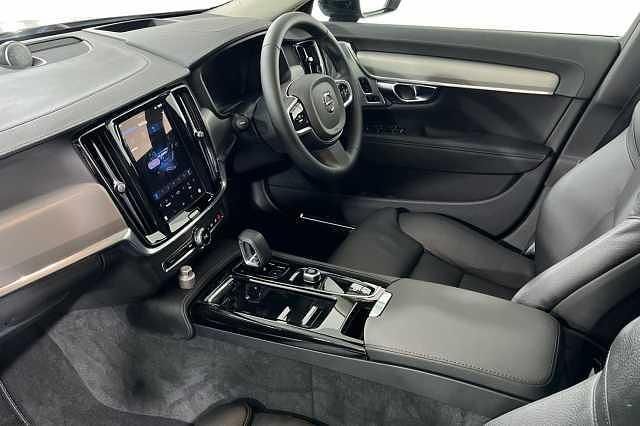 Used Volvo V90 Ultra 455 HP (334 kW) 2024 Grey Estate