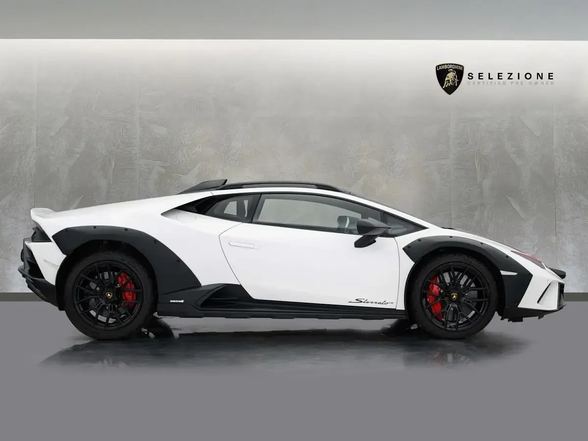 Used Lamborghini Huracán 2024 White Coupe