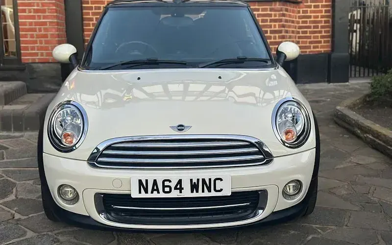 Usado Mini Cooper Cabriolet 122 HP (89 kW) 2015 Cabrios