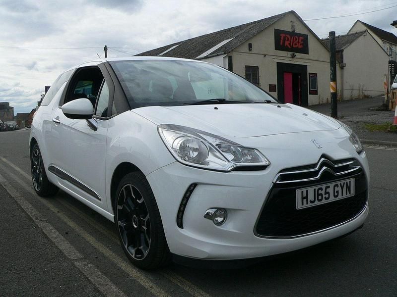 White Used 2015 DS Automobiles DS3 Hatchback | £3,695 (Fair price) - Image 1/4