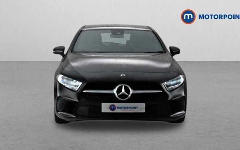 Used Mercedes A180 Executive 136 HP (100 kW) 2019 Black Hatchback