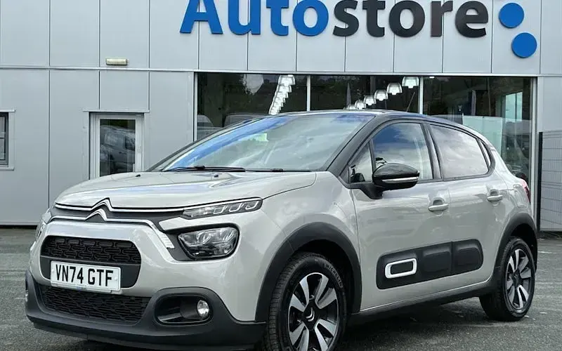 Used Citroën C3 PureTech 110 HP (80 kW) 2024 Hatchback