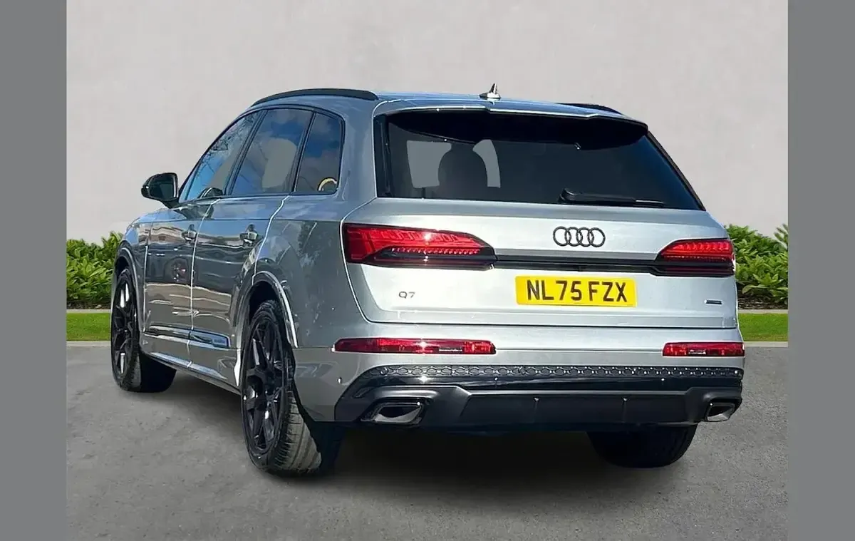 Used Audi Q7 Black Edition 340 HP (250 kW) 2025 Silver SUV