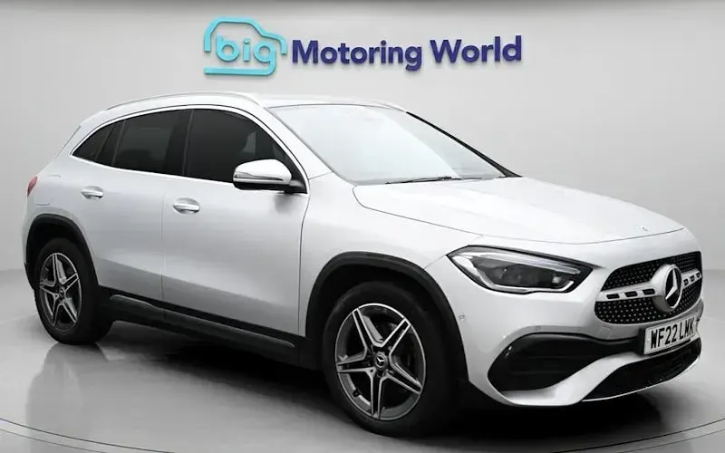 Usado Mercedes GLA250 Premium Plus 259 HP (190 kW) 2022 SUV