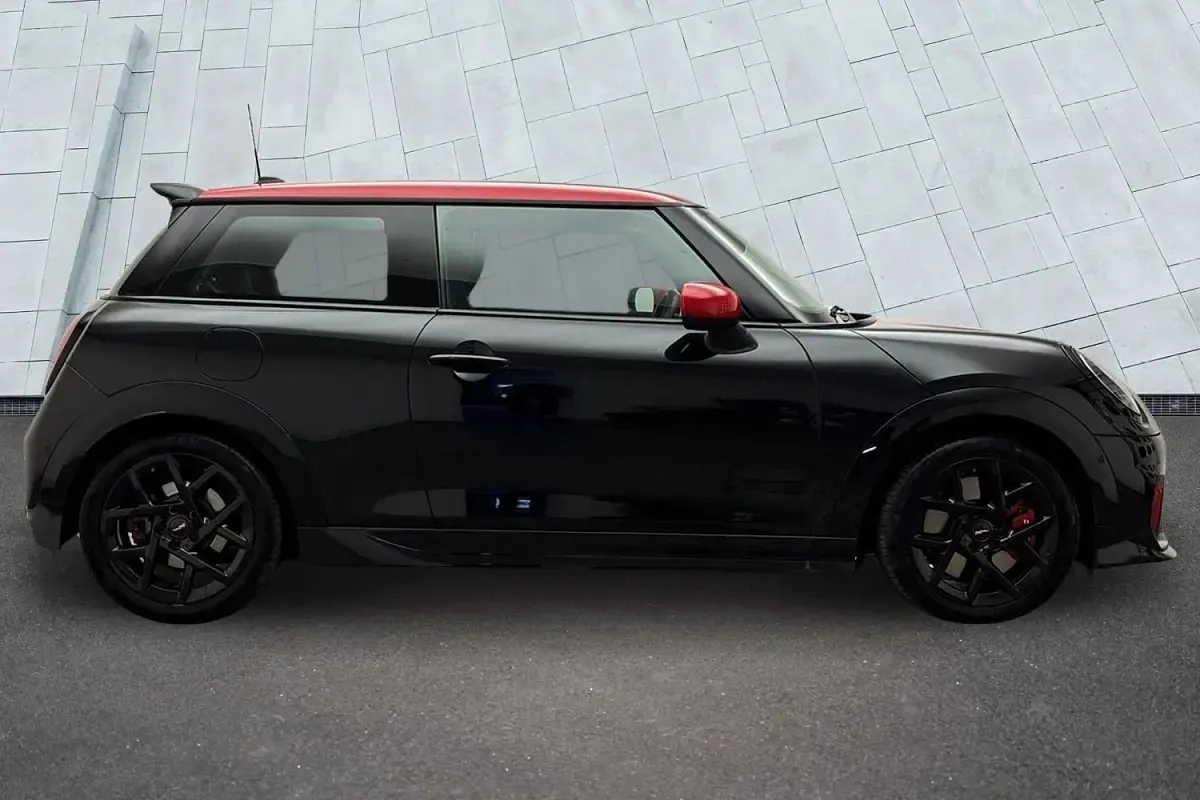 Used Mini John Cooper Works Hatch 228 HP (167 kW) 2025 Black Hatchback