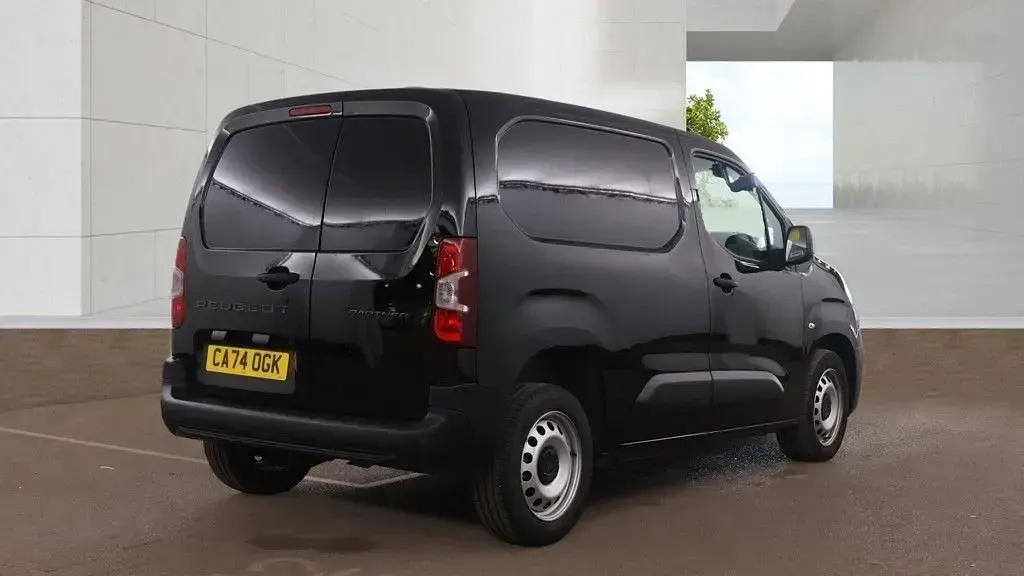 Used Peugeot Partner 129 HP (94 kW) 2024 Black MPV