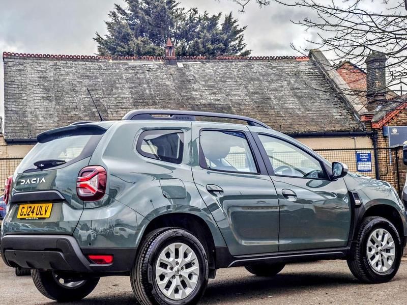 Used Dacia Duster Expression 89 HP (65 kW) 2024 Green SUV