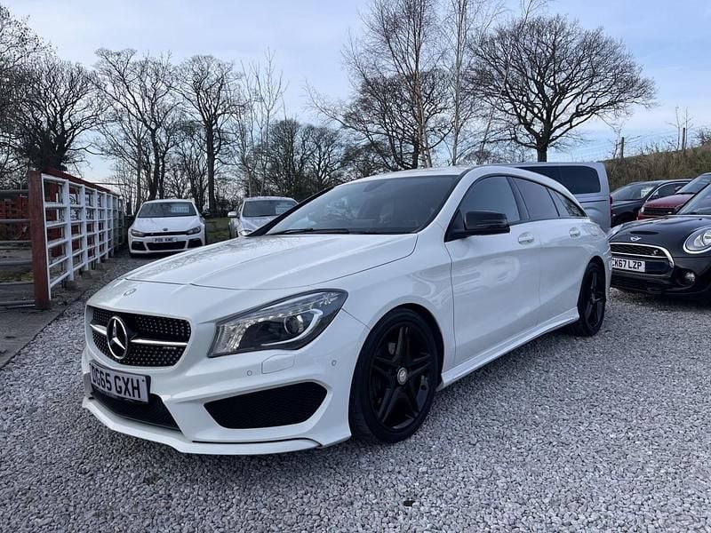 Used Mercedes CLA180 AMG 122 HP (89 kW) 2015 White Sedan