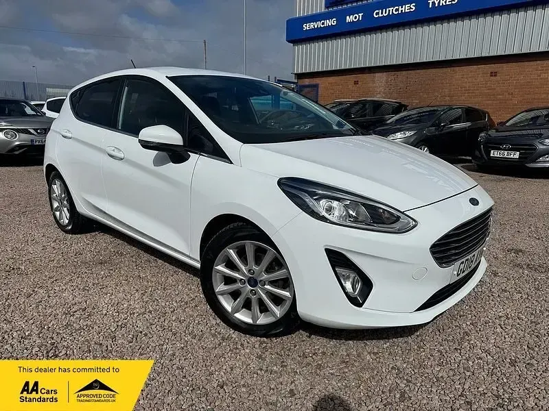 Usado Ford Fiesta Titanium 100 HP (73 kW) 2018 Branco Citadino