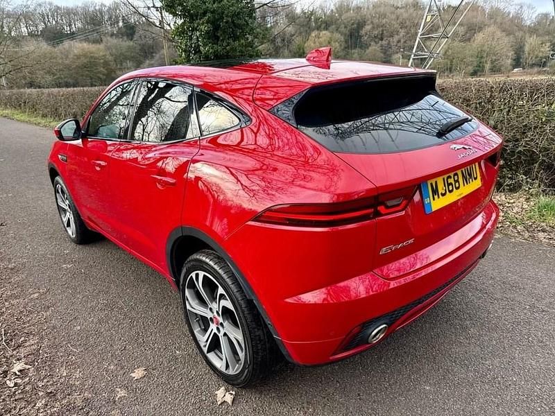Usado Jaguar E-Pace First Edition 180 HP (132 kW) 2018 Vermelho SUV