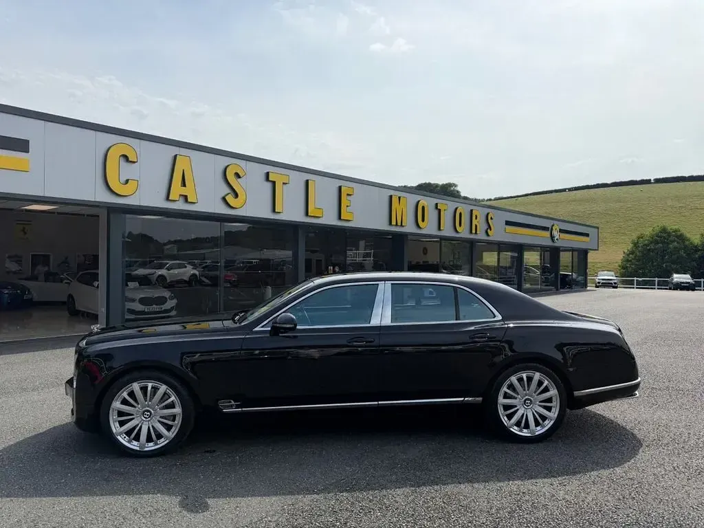 Used Bentley Mulsanne 505 HP (371 kW) 2011 Black Sedan