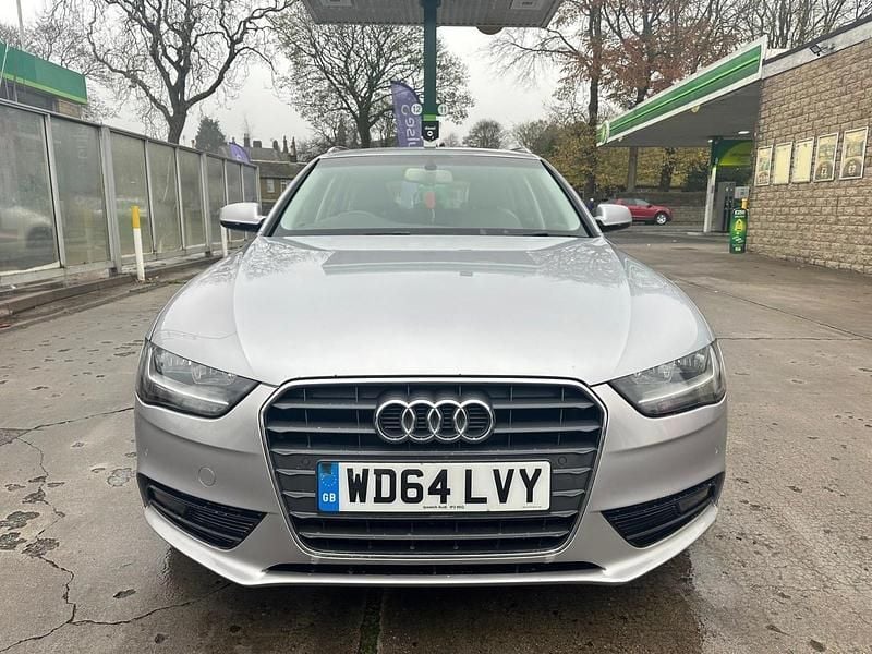 Used Audi A4 Design 163 HP (119 kW) 2015 Silver Estate