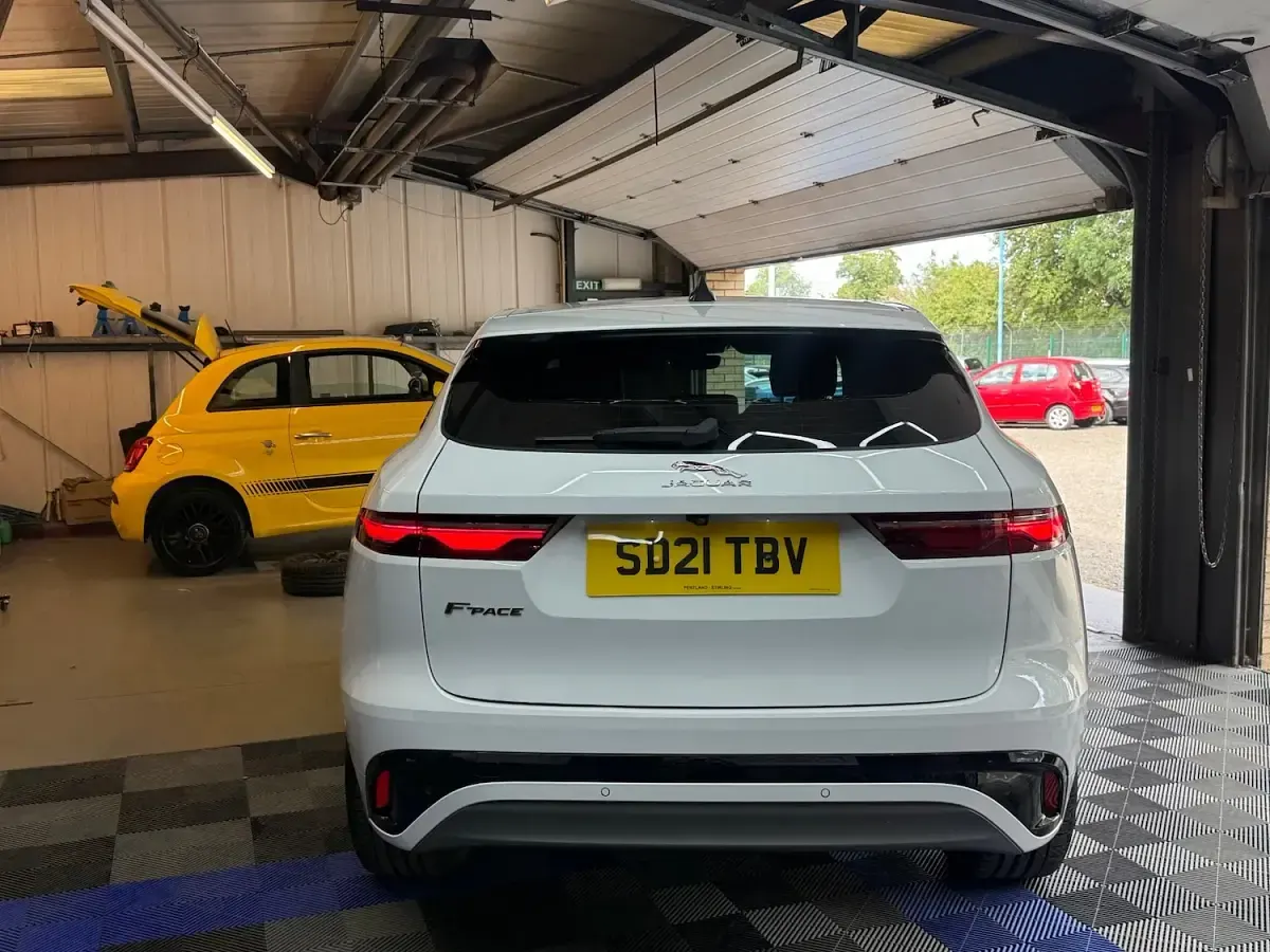 Used Jaguar F-Pace R-Dynamic 160 HP (117 kW) 2021 White SUV