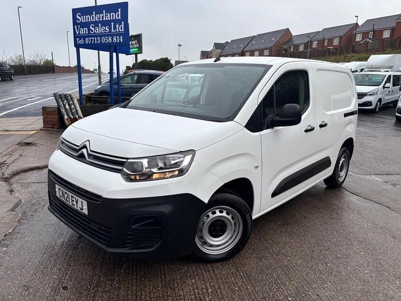 White Used 2021 Citroën Berlingo | £6,995 (Good price) - Image 1/4
