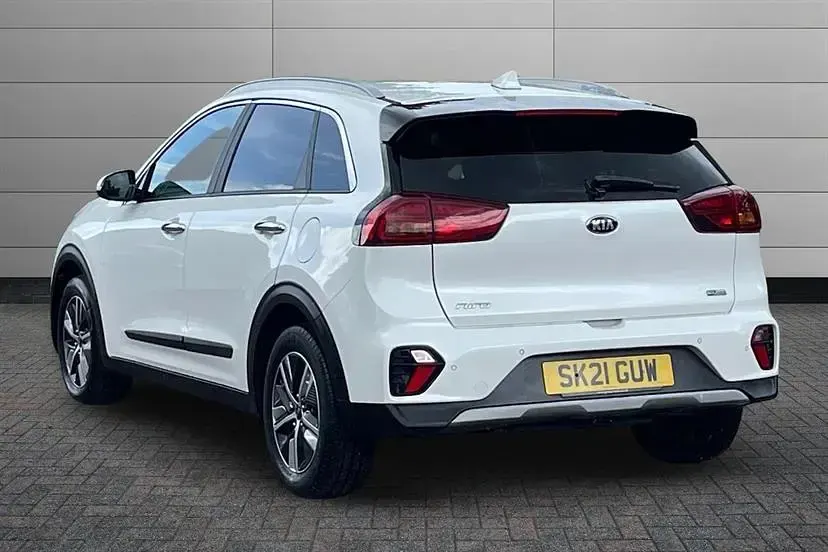 Used Kia Niro 139 HP (102 kW) 2021 White SUV