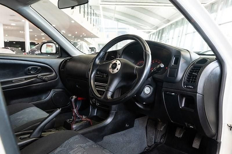 Used Mitsubishi Lancer 2000 Scotia white Sedan