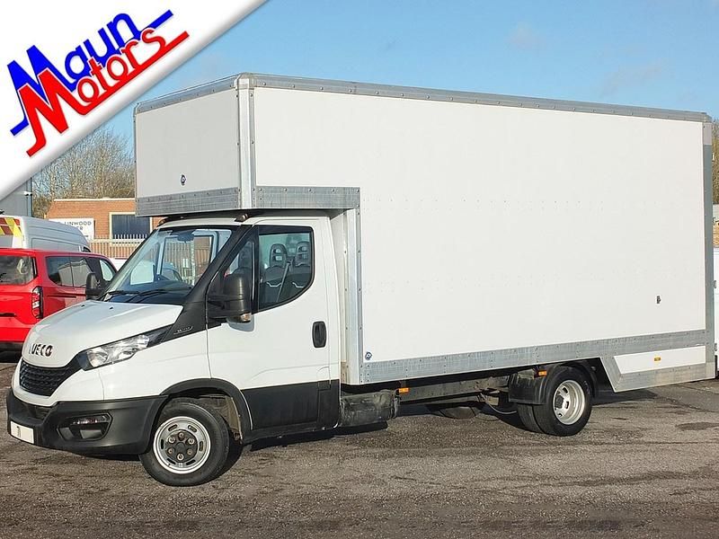 Used Iveco Daily 136 HP (100 kW) 2021 White Van