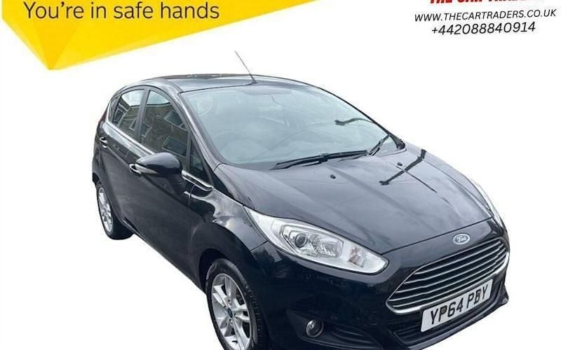 Used 2017 Ford Fiesta Zetec Hatchback | £6,888 (Good price) - Image 1/4