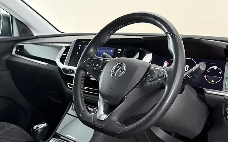 Used Vauxhall Grandland X Ultimate 131 HP (96 kW) 2024 SUV