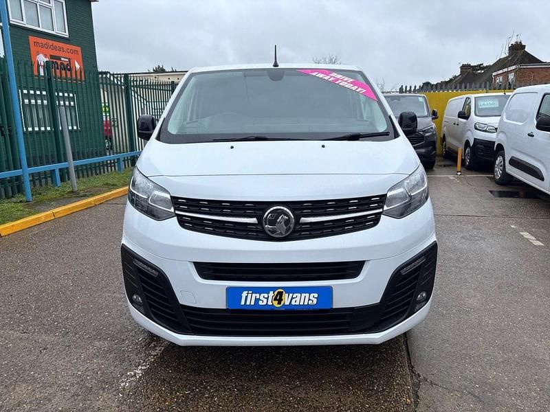 Used Vauxhall Vivaro drive 100 HP (73 kW) 2023 White MPV